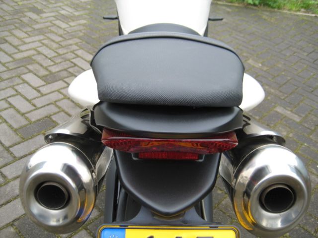 triumph - street-triple-675
