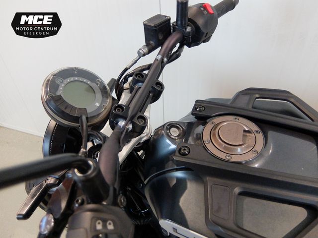 husqvarna - svartpilen-401