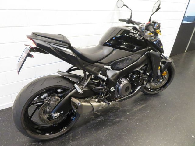 suzuki - gsx-s-1000
