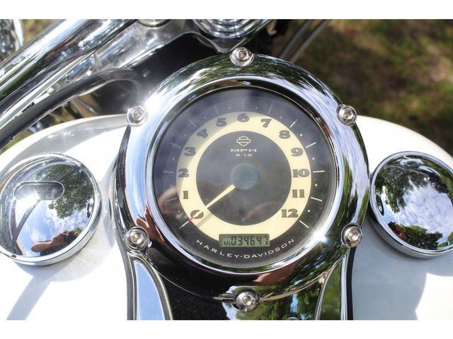 harley-davidson - softail-deluxe