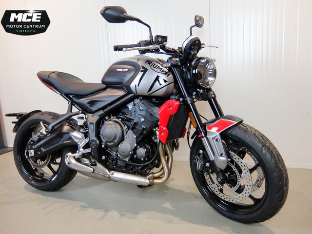 triumph - trident-660
