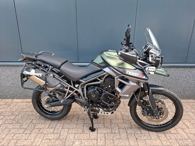 triumph - tiger-800-xca