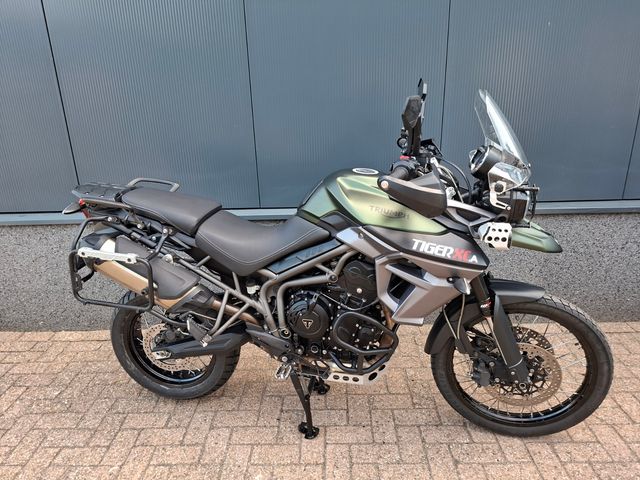 triumph - tiger-800-xca