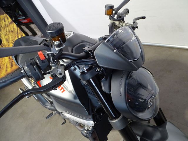 ducati - monster--