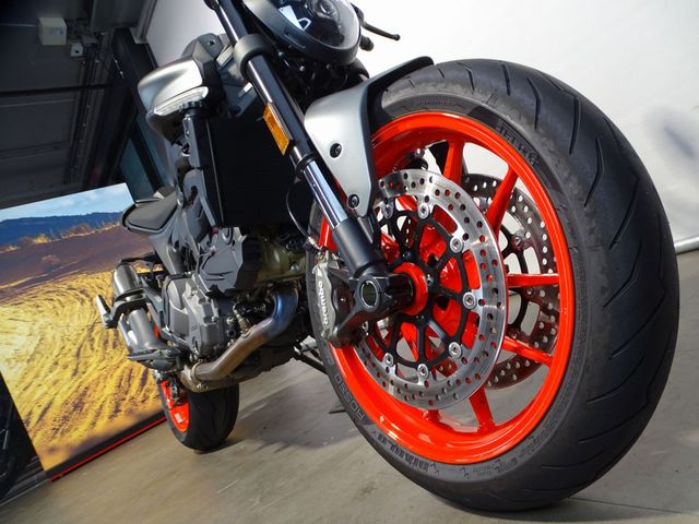 ducati - monster--
