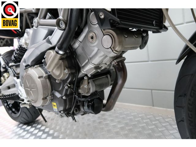 aprilia - dorsoduro-750