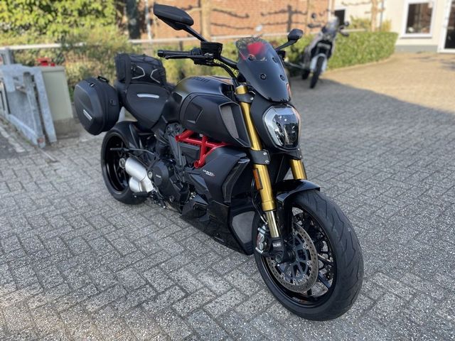 ducati - diavel-1260-s