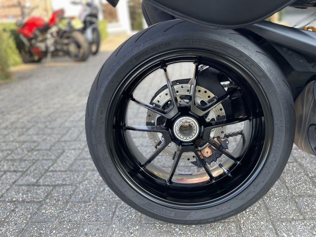 ducati - diavel-1260-s