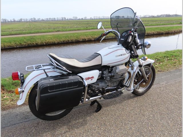 moto-guzzi - california-2