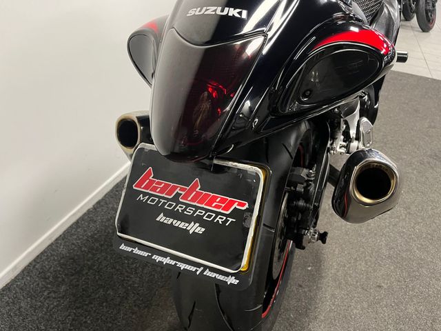 suzuki - gsx-r-1300-hayabusa