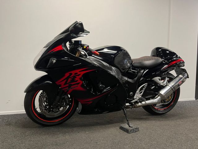 suzuki - gsx-r-1300-hayabusa