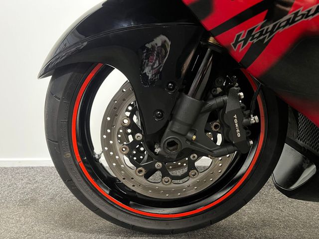 suzuki - gsx-r-1300-hayabusa