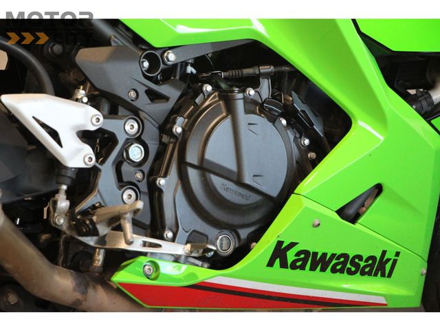 kawasaki - ninja-400
