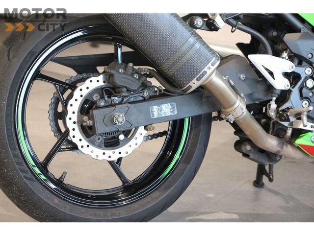 kawasaki - ninja-400
