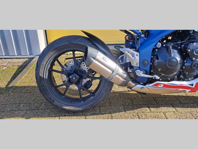 triumph - speed-triple-1050-abs