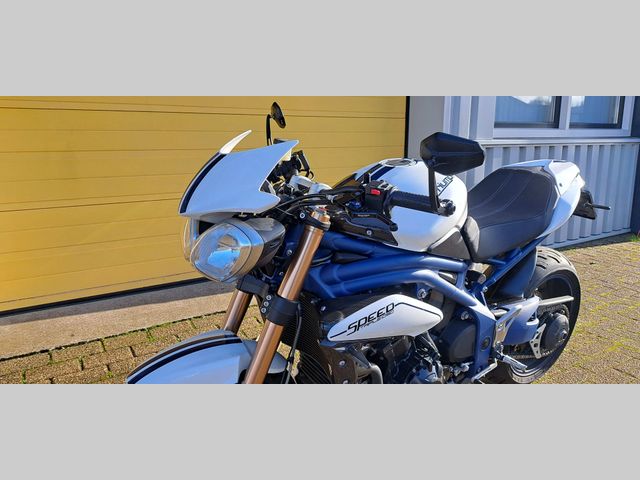 triumph - speed-triple-1050-abs