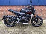TRIUMPH TRIDENT 660