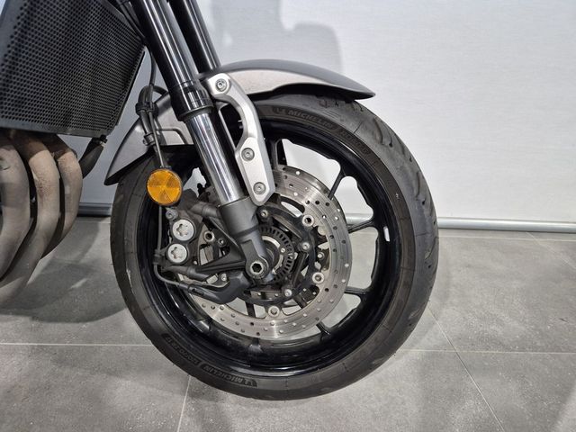 yamaha - xsr-900-abs
