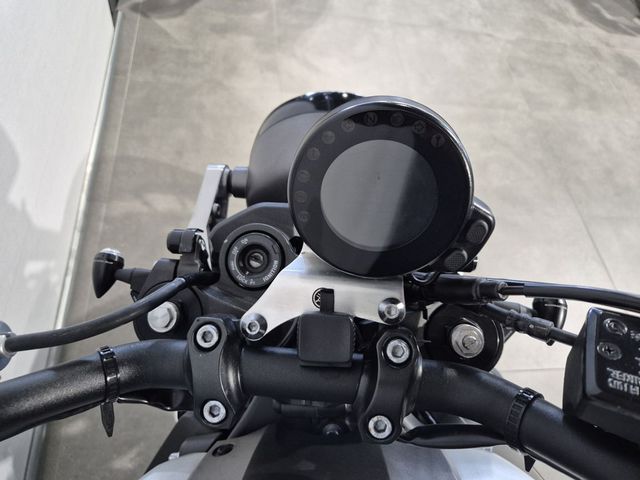 yamaha - xsr-900-abs