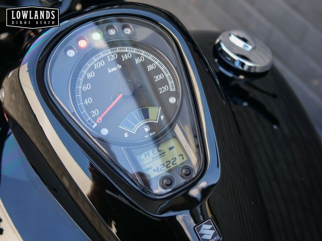 suzuki - vl-1500-lc-intruder