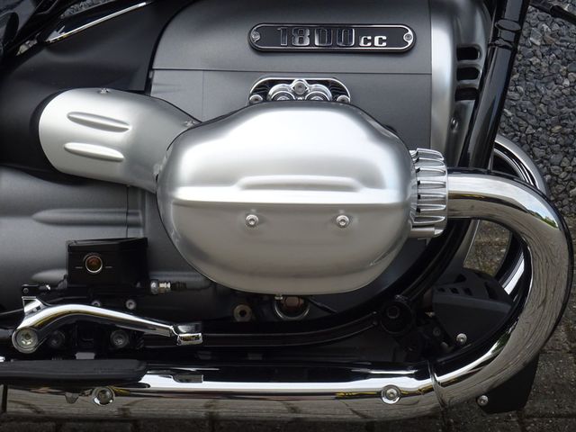 bmw - r-18