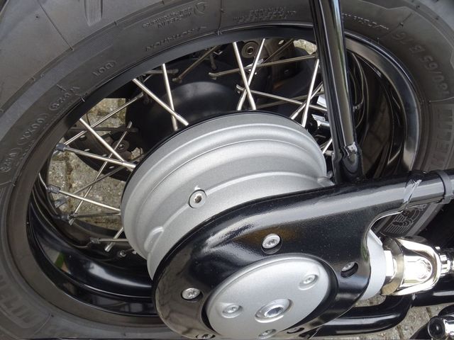 bmw - r-18