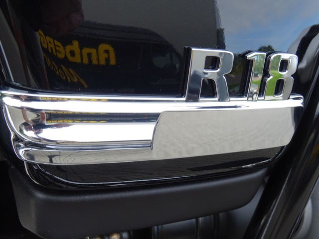 bmw - r-18