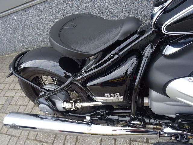 bmw - r-18