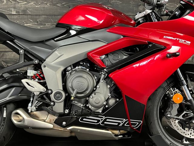 triumph - daytona-660