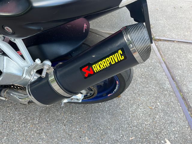 aprilia - tuono-1000-r