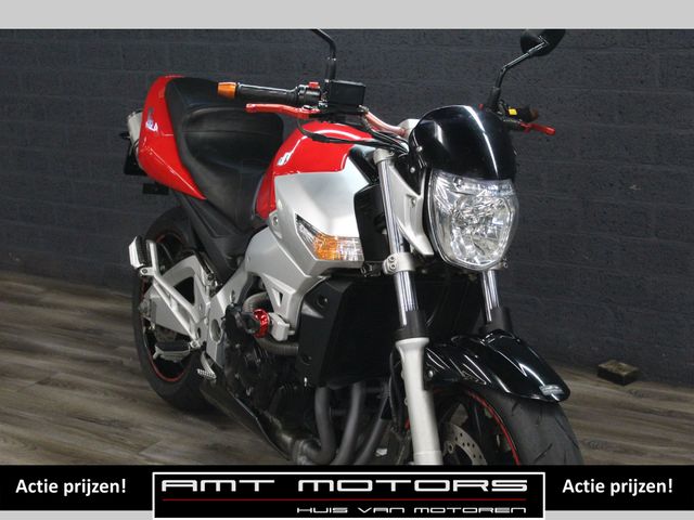 suzuki - gsr-600