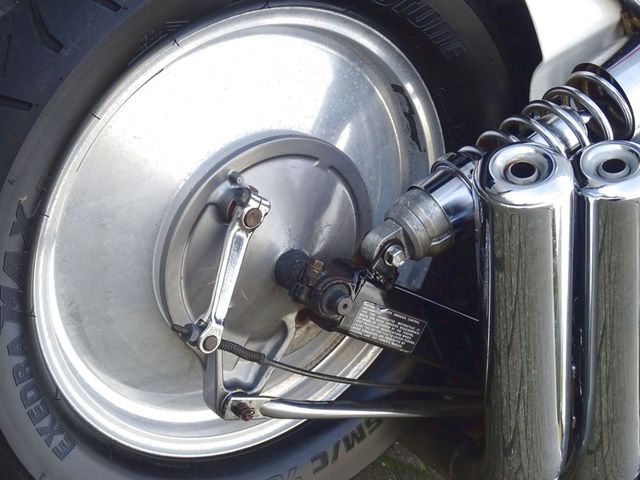 honda - vf-750-c-supermagna