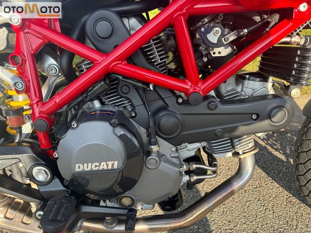 ducati - 796-hypermotard