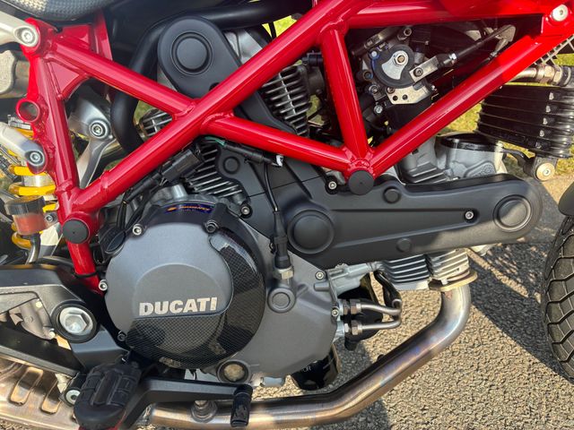 ducati - 796-hypermotard