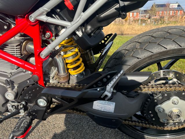 ducati - 796-hypermotard