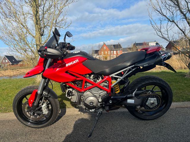 ducati - 796-hypermotard