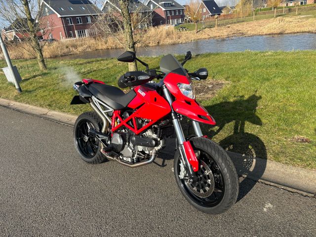 ducati - 796-hypermotard