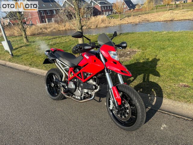 ducati - 796-hypermotard