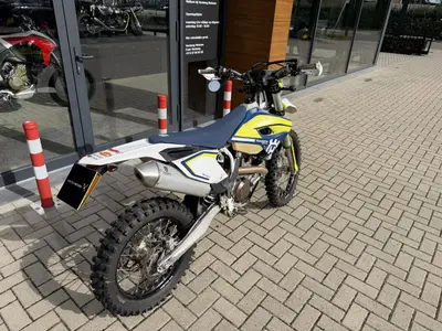 HUSQVARNA FE 450 – foto 3