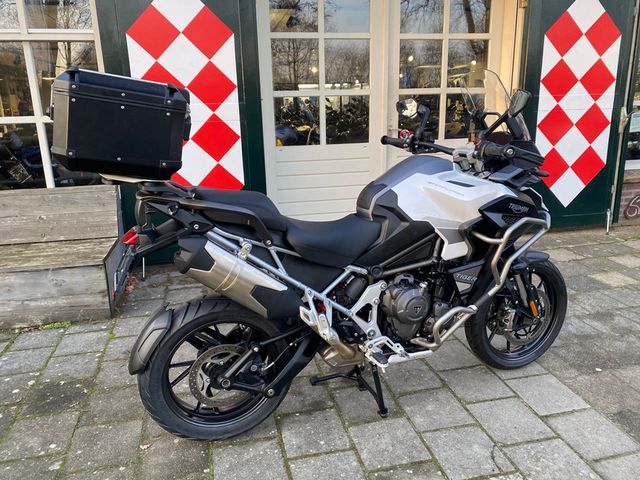 triumph - tiger-1200-gt-explorer