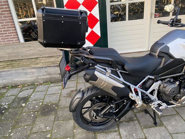 triumph - tiger-1200-gt-explorer