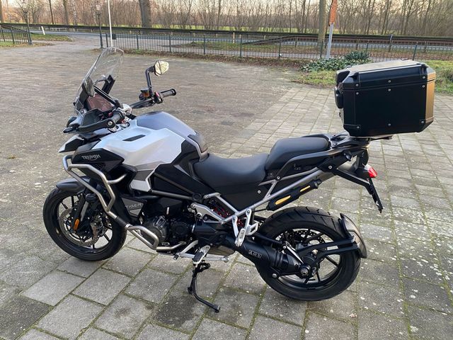 triumph - tiger-1200-gt-explorer