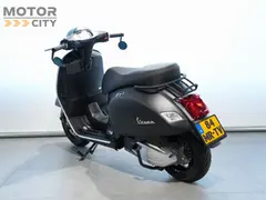 Vespa GTS 300 Supertech HPE 2022 occasion – foto 5 van 17