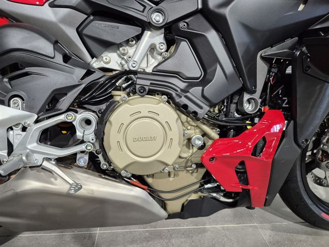 ducati - streetfighter-v4s