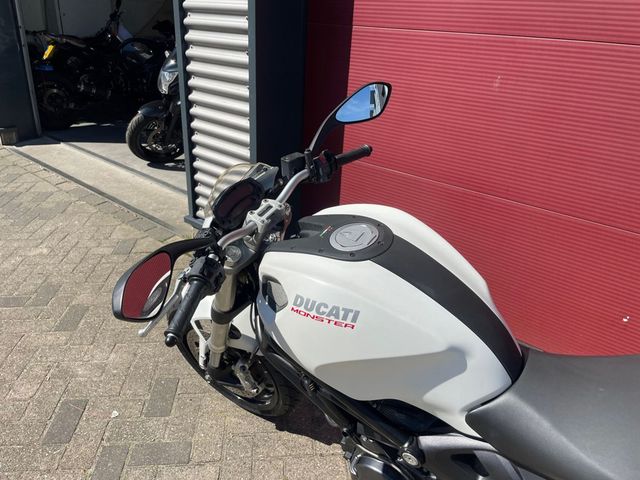 ducati - monster-696