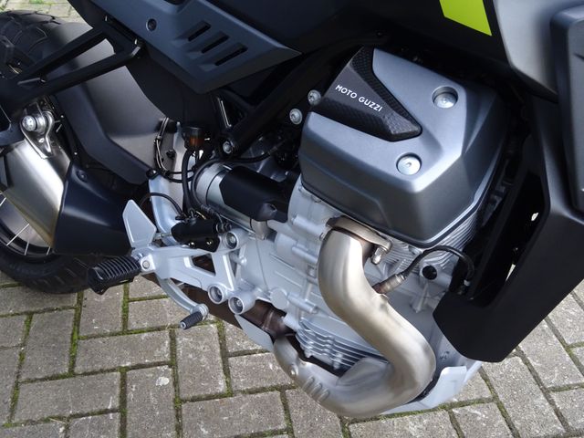 moto-guzzi - stelvio