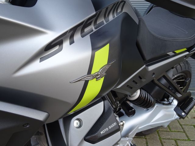 moto-guzzi - stelvio