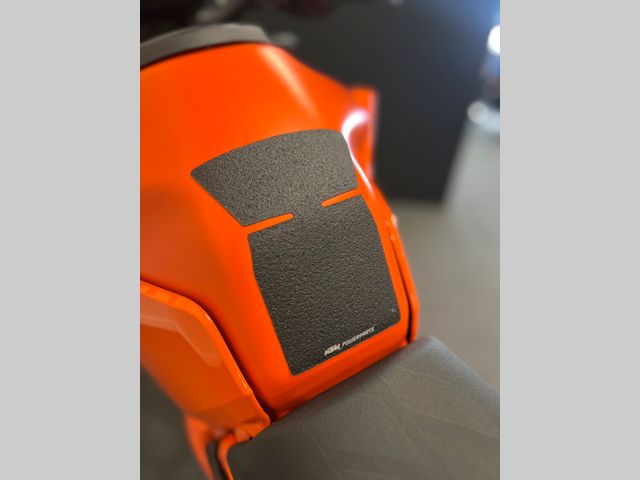ktm - 390-duke