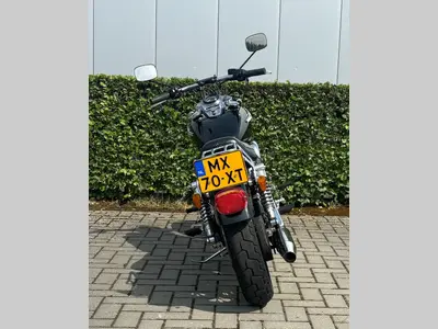 HARLEY-DAVIDSON SPORTSTER XLH 883 HUGGER – foto 4