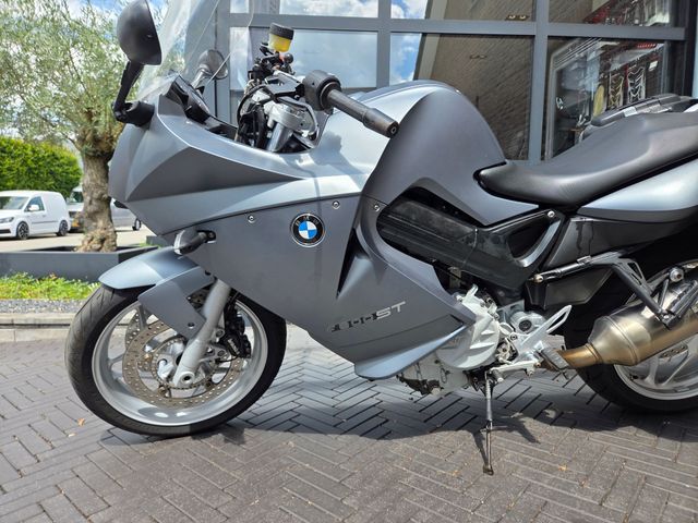 bmw - f-800-st
